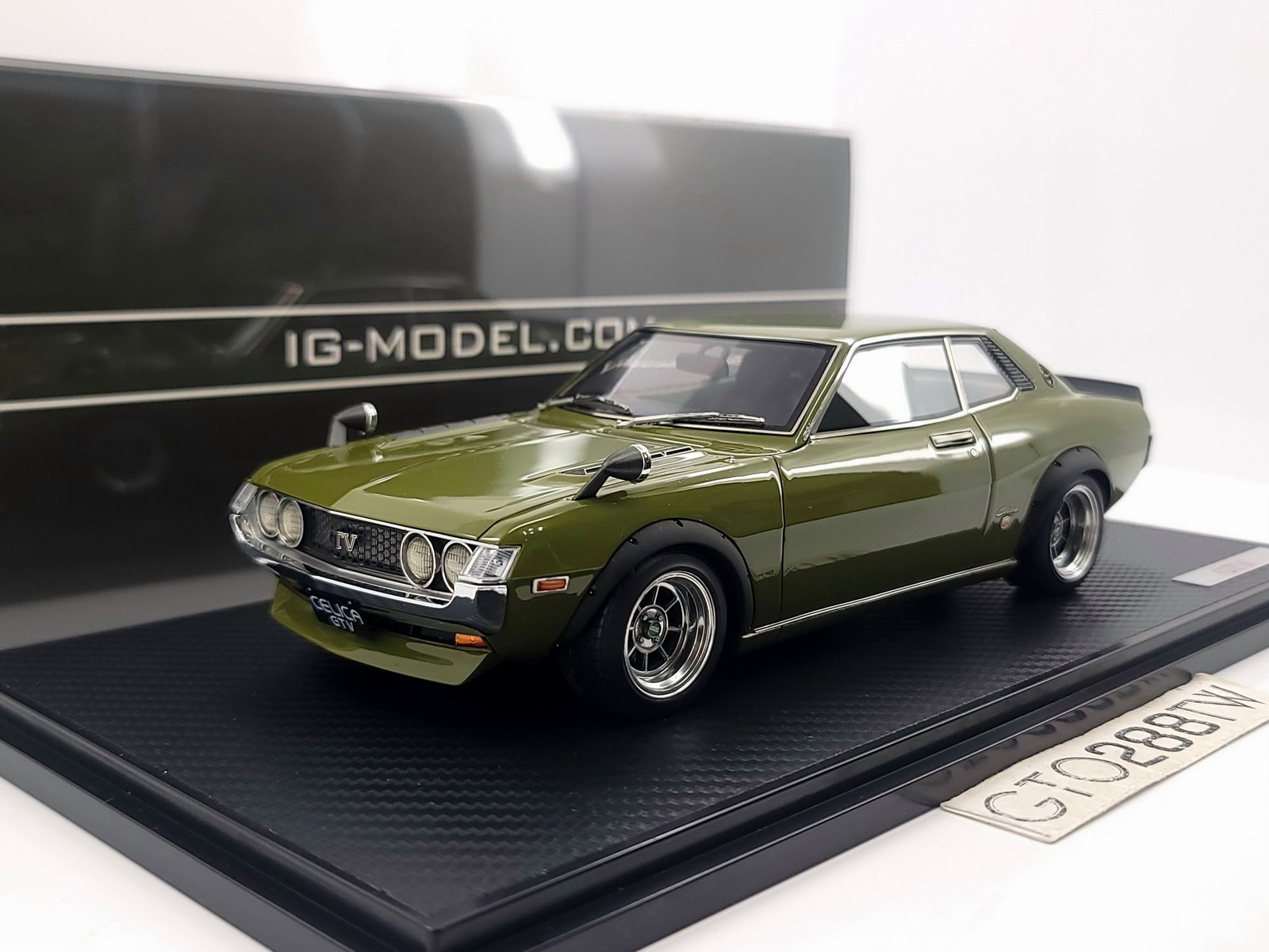 Ignition Model(IG) 1:18 scale Toyota Celica 1600GTV (TA22