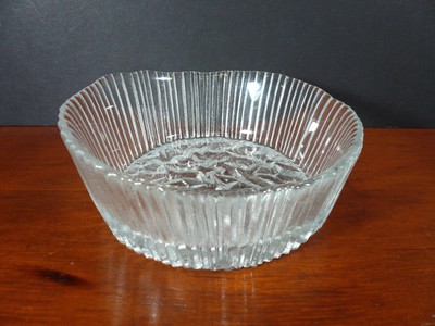Clear Glass Ribbed Icicle Candy Nut Bowl / Candle Holder