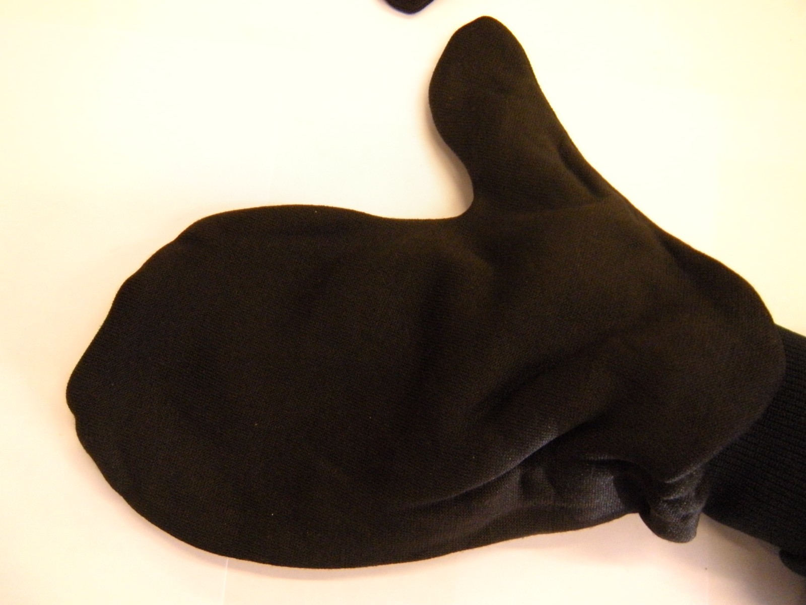 2 Pairs of Polyproplene Mittens Black RN43580 USA Made