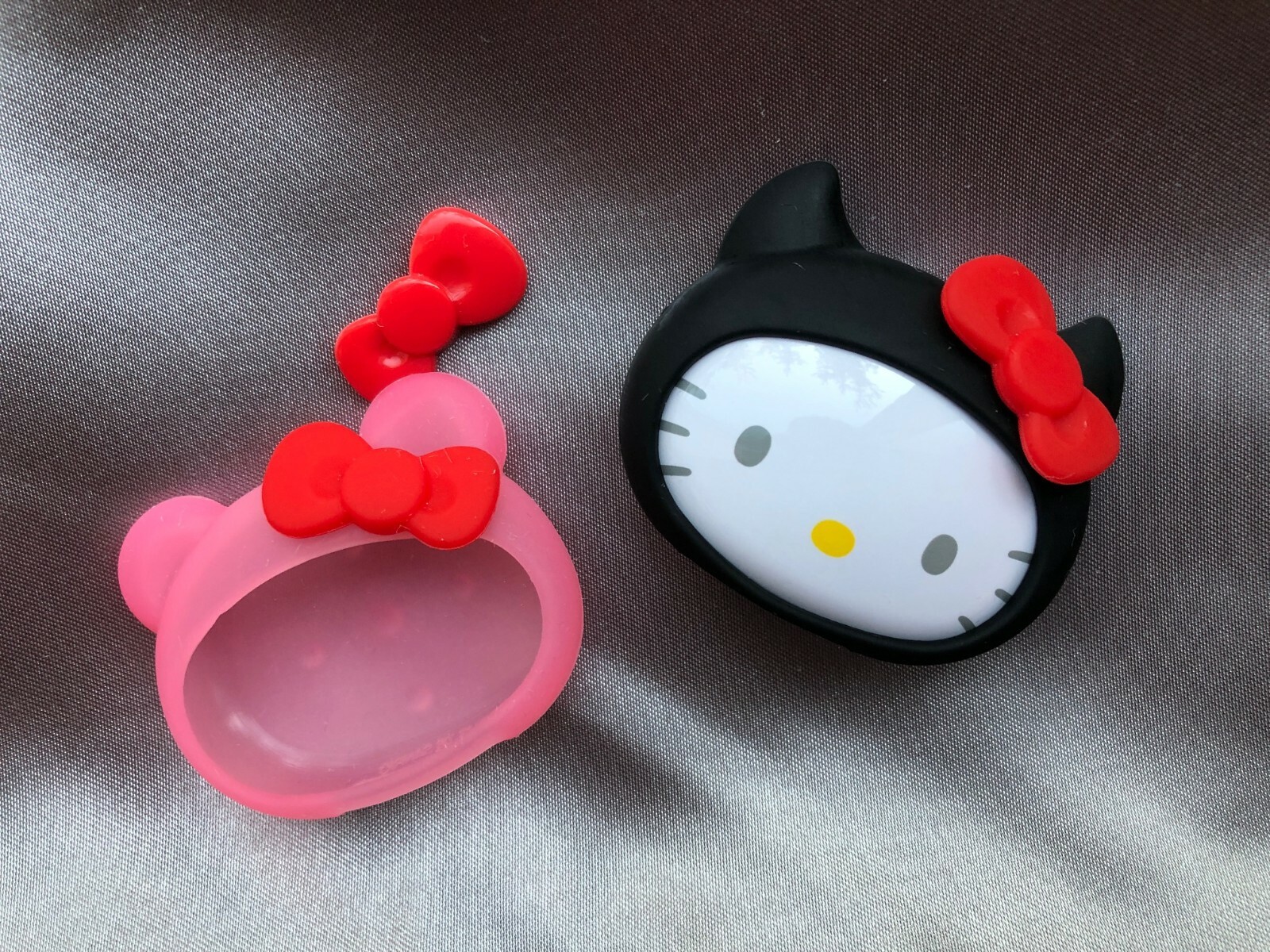 (未使用･未開封品)　Hello Kitty MP3 player - hello kitty head by Sakar 7z28pnb Hello Kitty MP3 4 GB Player - Hello Kitty Head (53009-4GB