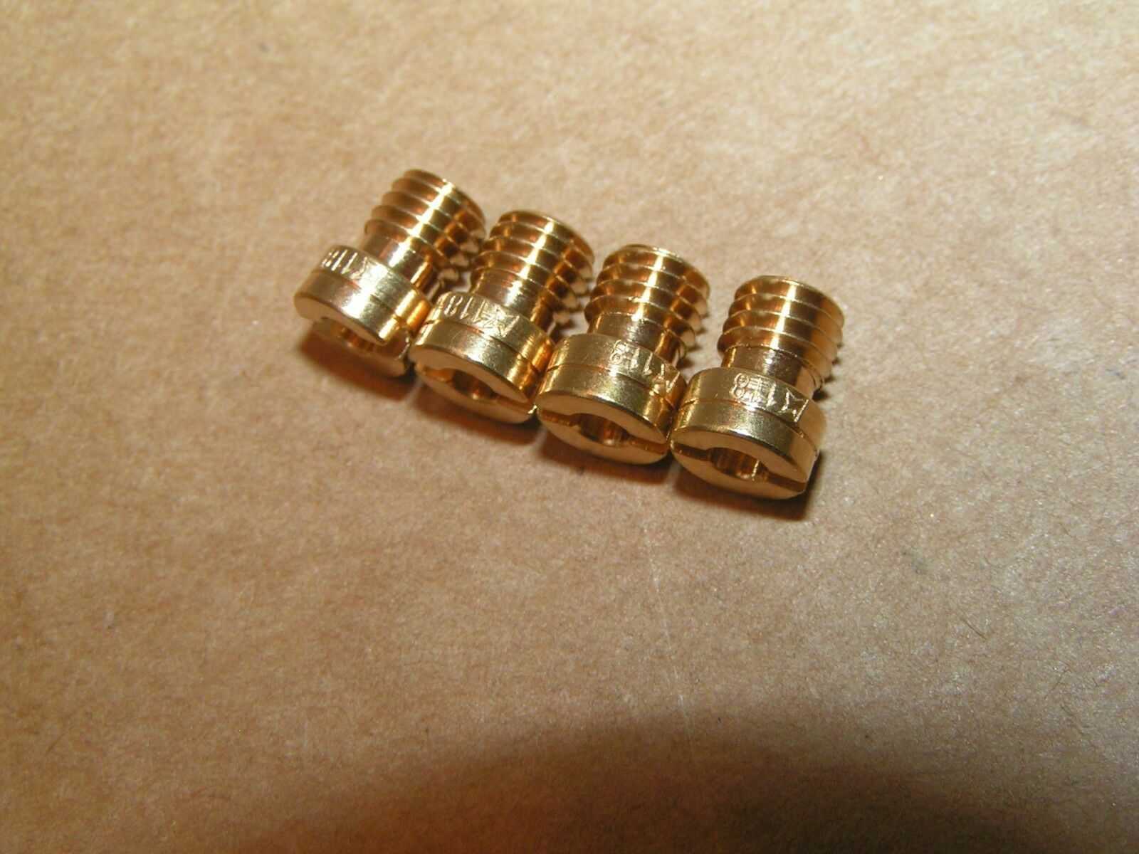 kuga　0820 Amazon.com: Oil Pressure Switch 27010-2234 27010-0851 for