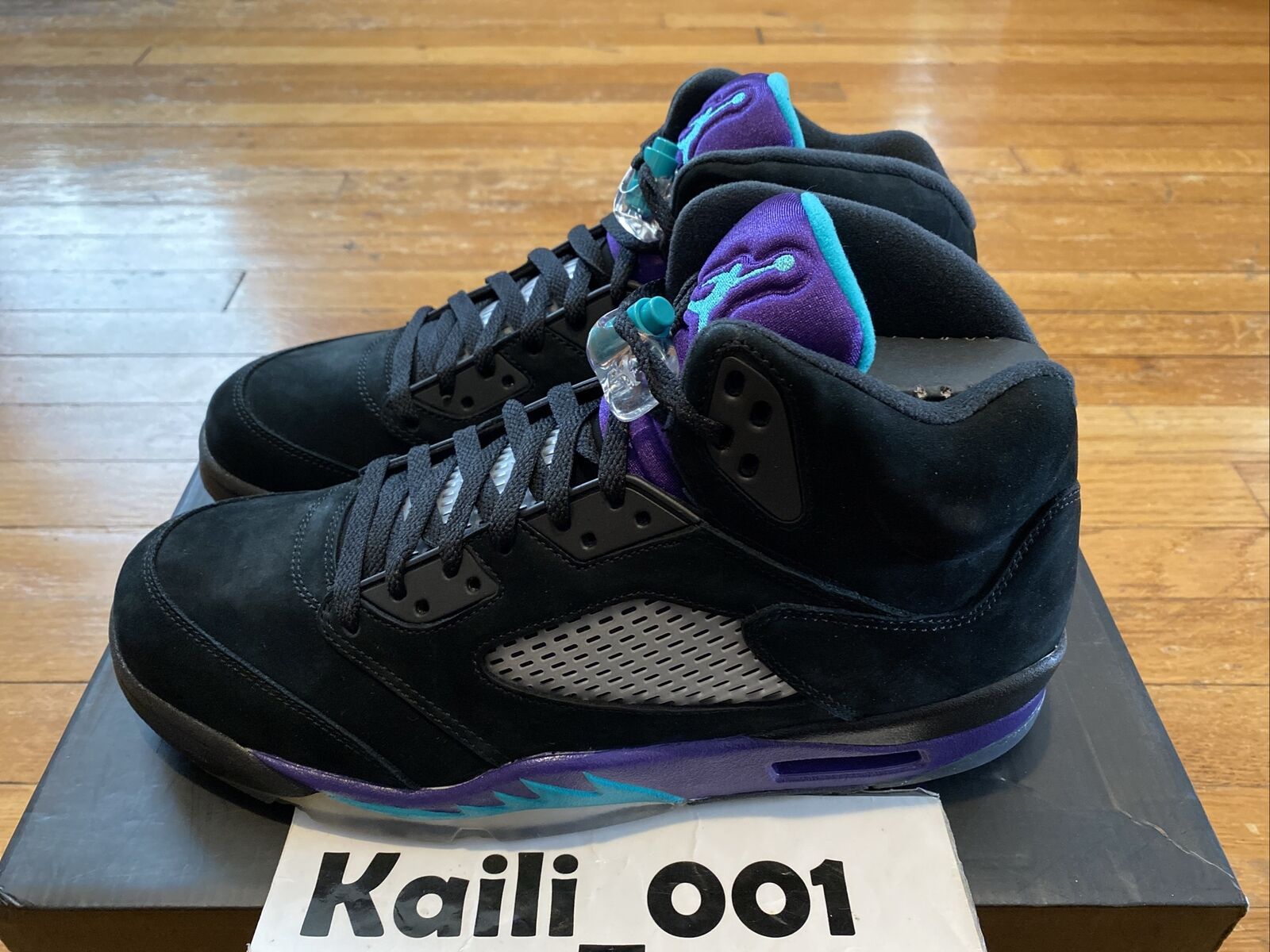 Nike Air Jordan 5 Retro Size 11.5 BLACK GRAPE 136027-007 LS Nike Air Jordan 5 Retro Size 11.5 BLACK GRAPE 136027-007 LS
