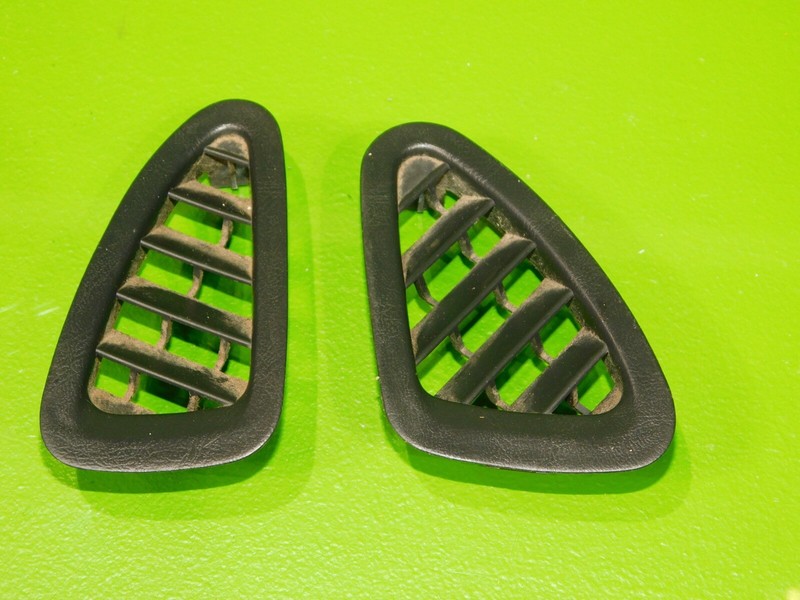 94-01 Integra GSR OEM top dash AC heater air vents SET black