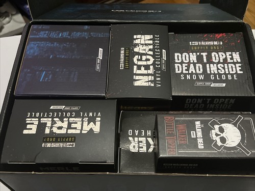 The Walking Dead Dead City Supply Drop Bundle Mug-Bobble head Snow Globe Figure