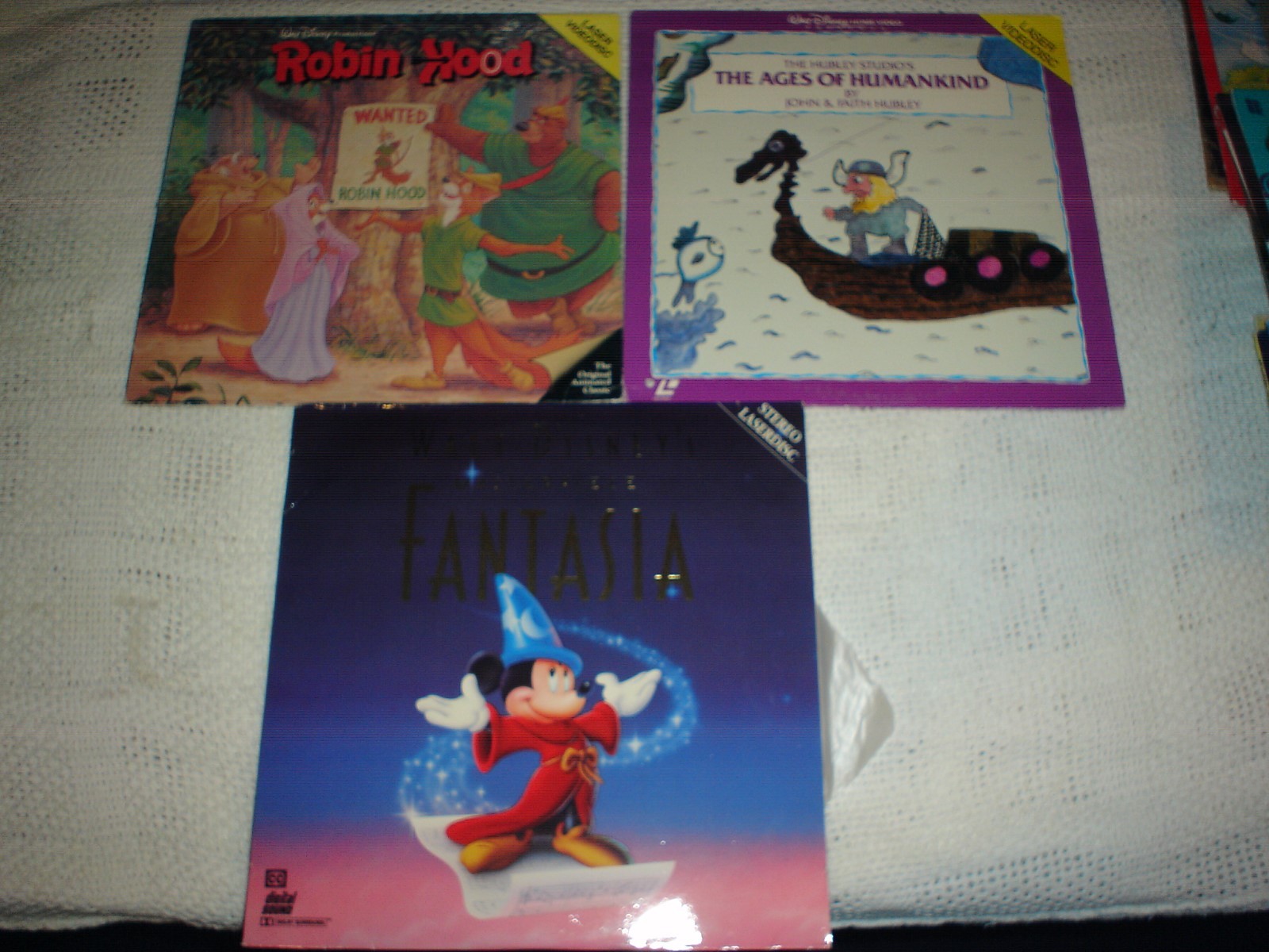 Lot of 12 Disney Laserdiscs Fantasia Jungle Book Robin Hood Homeward Bound