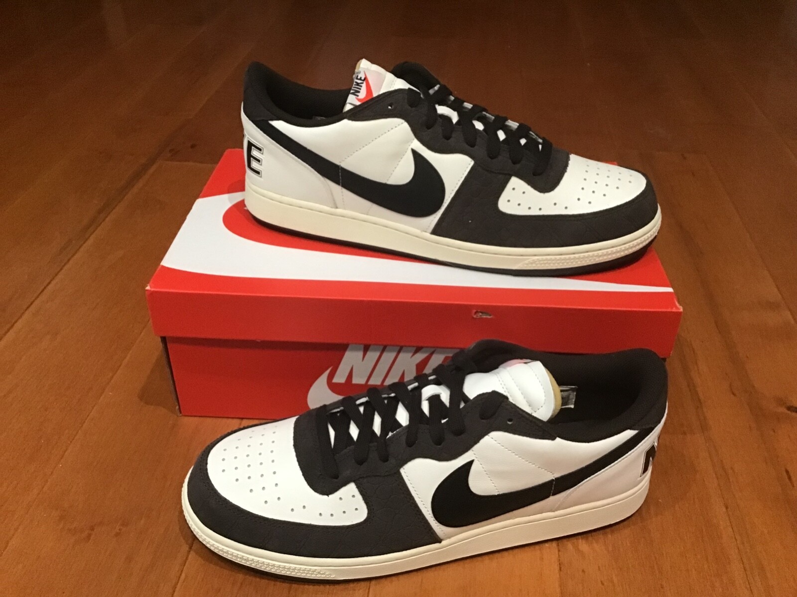 その他 Nike Terminator Low \"Velvet Brown\" Sneaker Politics