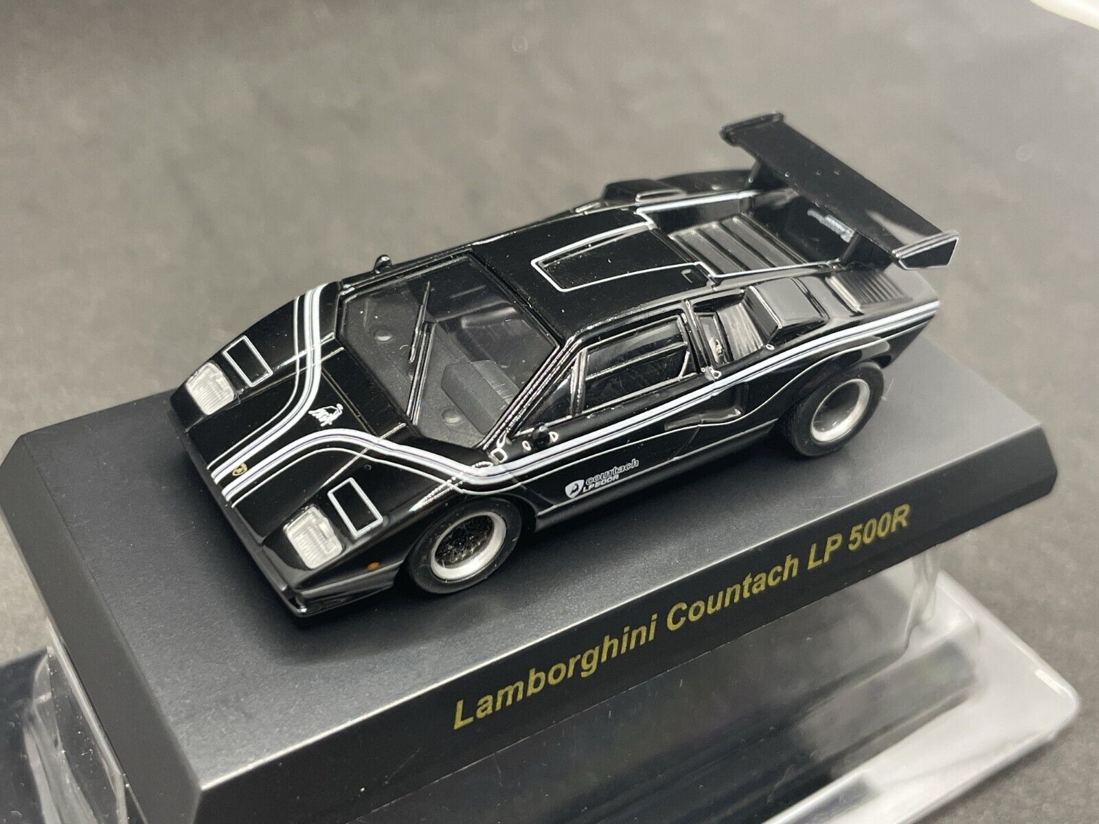 Kyosho 1/64 Lamborghini countach LP500R black diecast model Kyosho 1/64 Lamborghini countach LP500R black diecast model