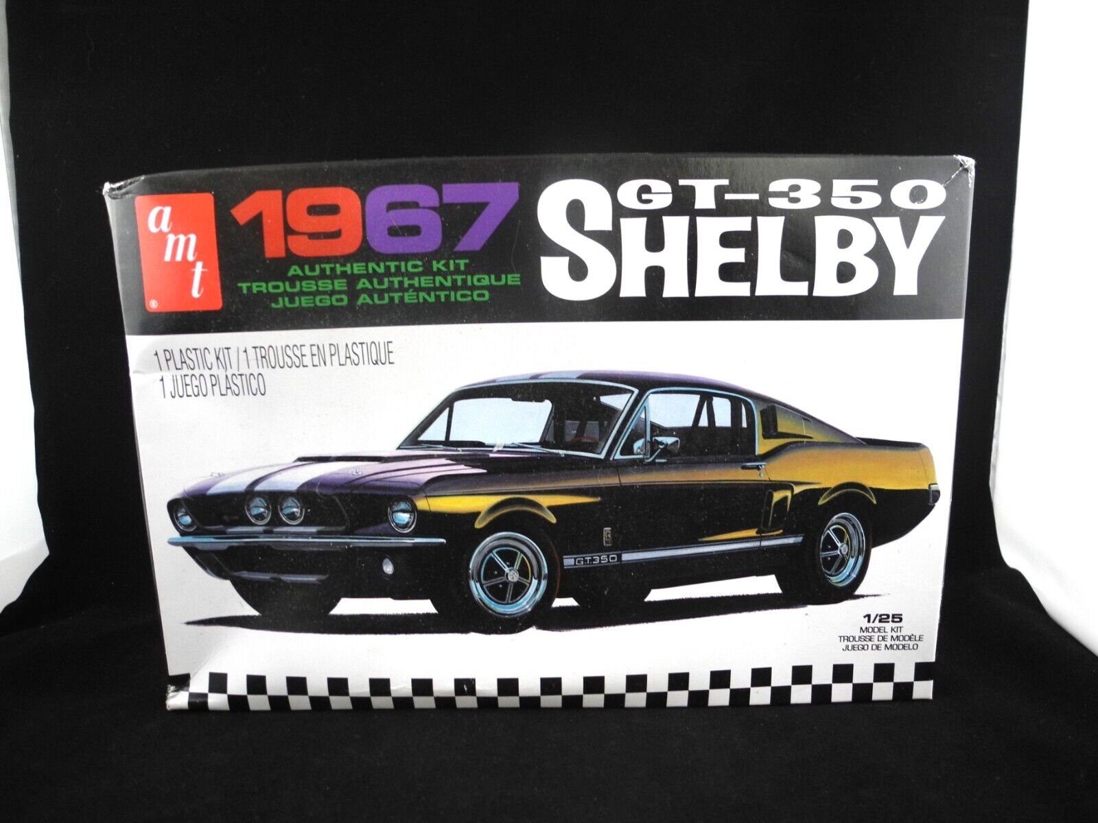 1967 Ford Shelby GT-350 1:25 Scale Plastic Model Kit 1967 Ford Shelby GT-350 1:25 Scale Plastic Model Kit