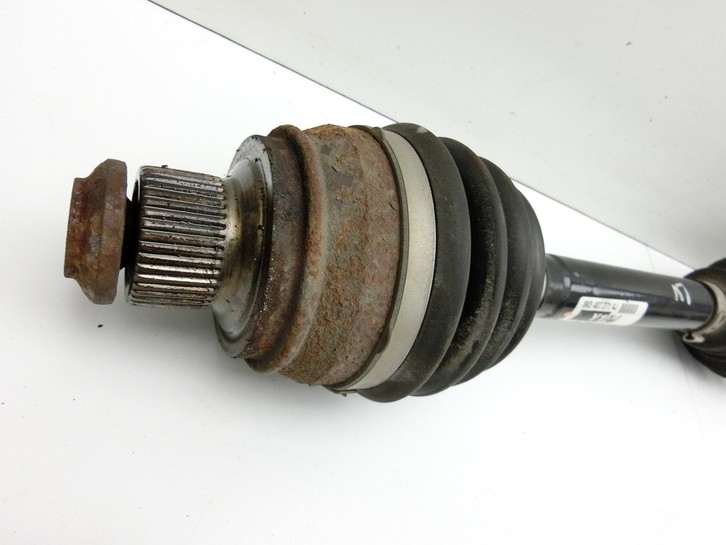 Audi A5 8T 11-16 TDI 3,0 180KW Autom 4WD Antriebswelle Gelenkwelle Links Vorne Audi A5 8T 11-16 15.05.2013... Bild 5