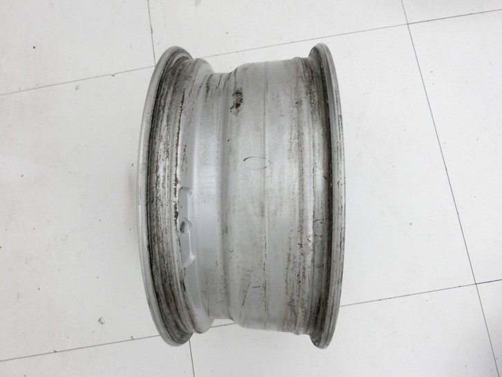 BMW F45 14-18 1 x Felge Aluminiumfelge 16 Zoll 5X112 BMW F45 14-18 22.11.2017 6855080 3611-6855080 gebraucht Vorschau 6