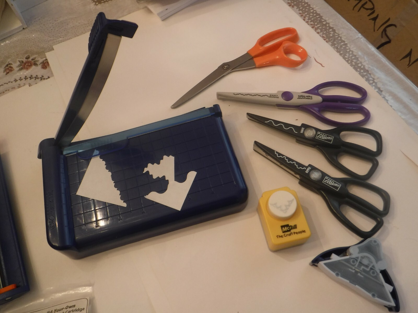 Stampin' up, Creative Memories, Fancy Scissors, Paper Cutter, Corner Cutters