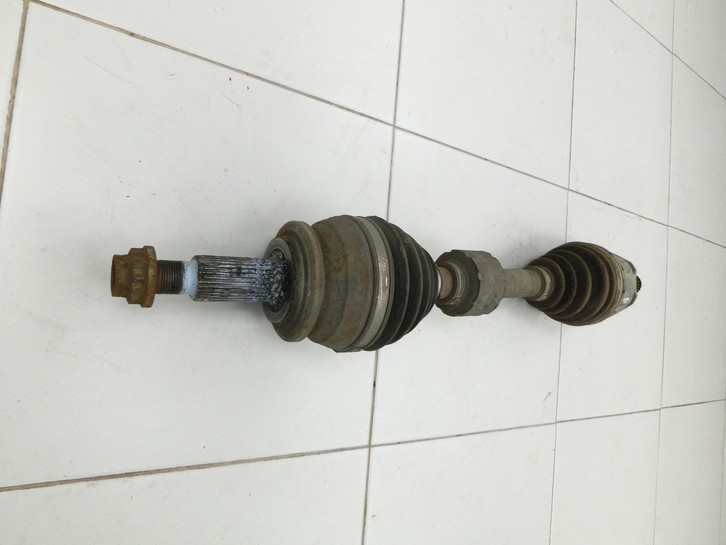 Toyota RAV4 III CA30W 06-13 2.2 130KW Antriebswelle Gelenkwelle Links Vorne Toyota RAV4 III CA30W 06-13 19.04.2006... Vorschau 2