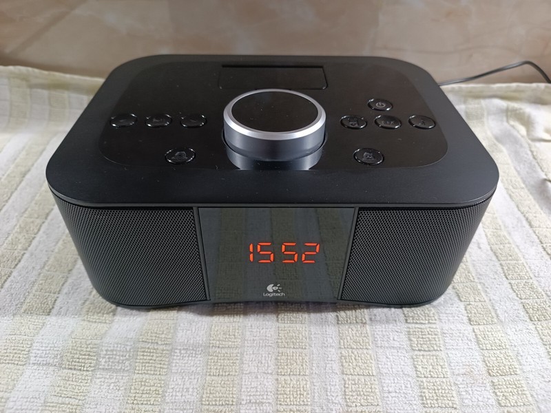 Radiowecker Logitech S400i / S-00117, Dock FÃ¼R Apple Iphone, Ipod