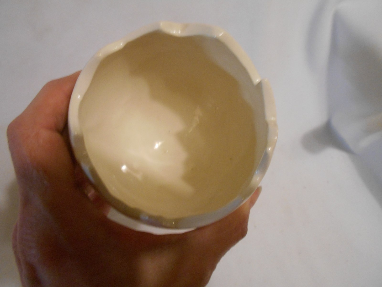 vintage cracked egg on base cream with green base Easter  candy / flower vase