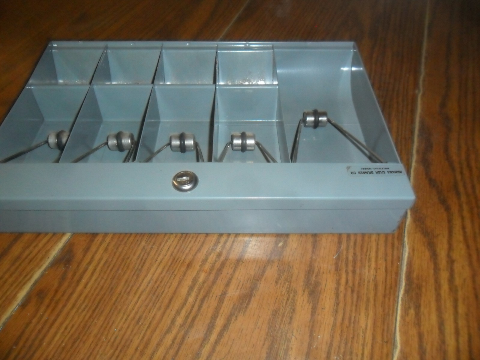 Indiana Cash Drawer Co. Cash Drawer for Bills and Coins w/o key