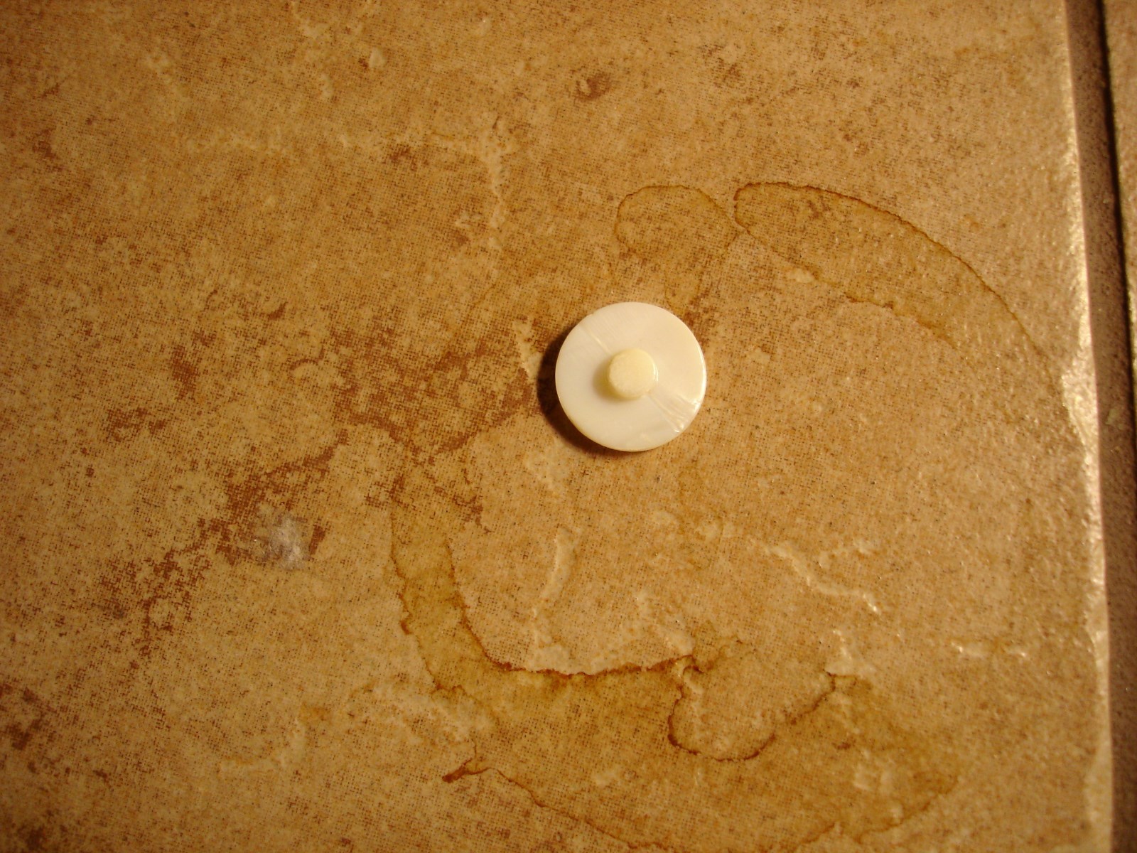 Mother of pearl advertising button for Mercedes Benz car