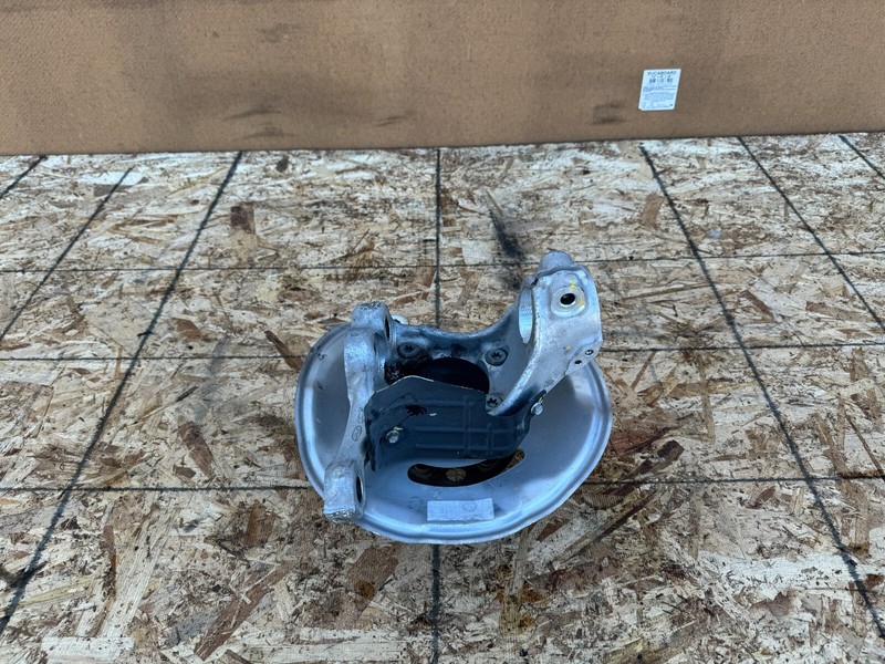 Genesis G70 2019-2024 Oem Avant Gauche Conducteur Broche Knuckle Hub Assemblage