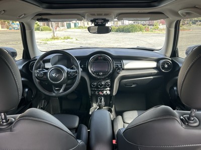 image 4 of interior