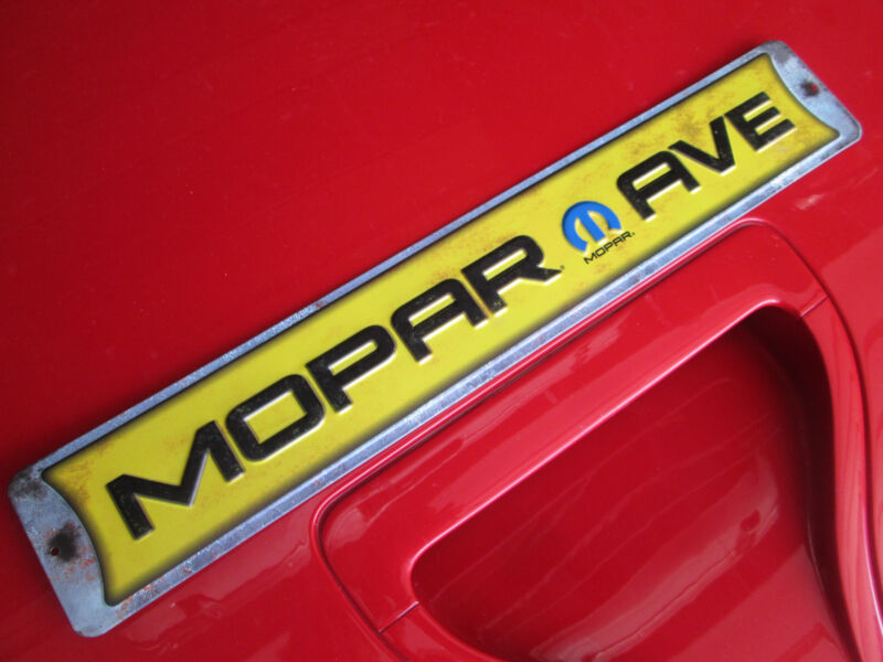 New  Mopar Ave Metal Display Cuda Challenger Chrysler Plymouth Dodge Viper  