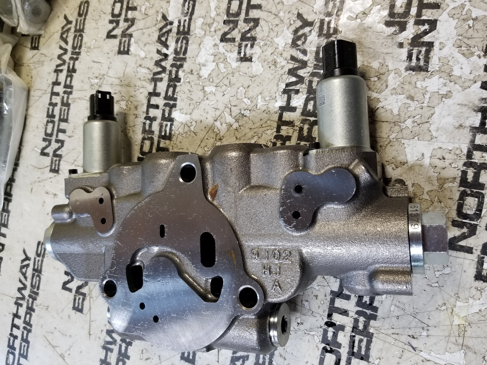 JL70022006 70022006 JLG FORK TILT SPOOL SECTION A NOTE THAT ACTUAL SPOOL MISSING - Picture 7 of 10