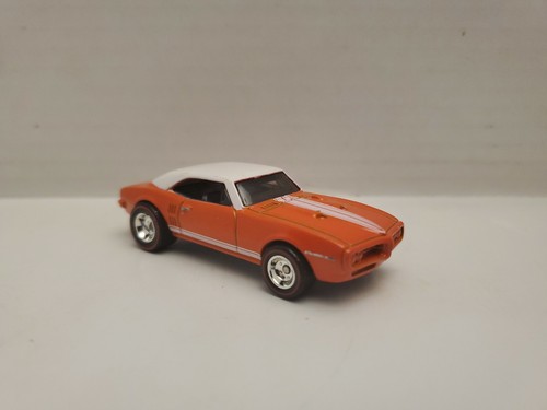 Boulevard 67 Pontiac Firebird 2009 W/real Riders Orange Loose