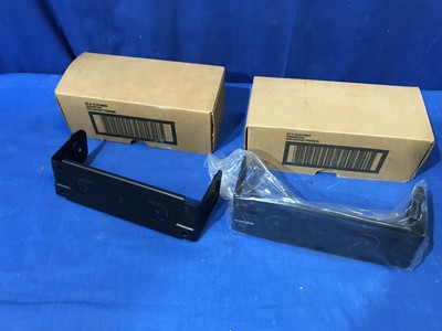 2 Motorola HLN5189AR Non-Locking Trunnion Bracket for M100 & GM300 NO HARDWARE. Buy it now for 17.99