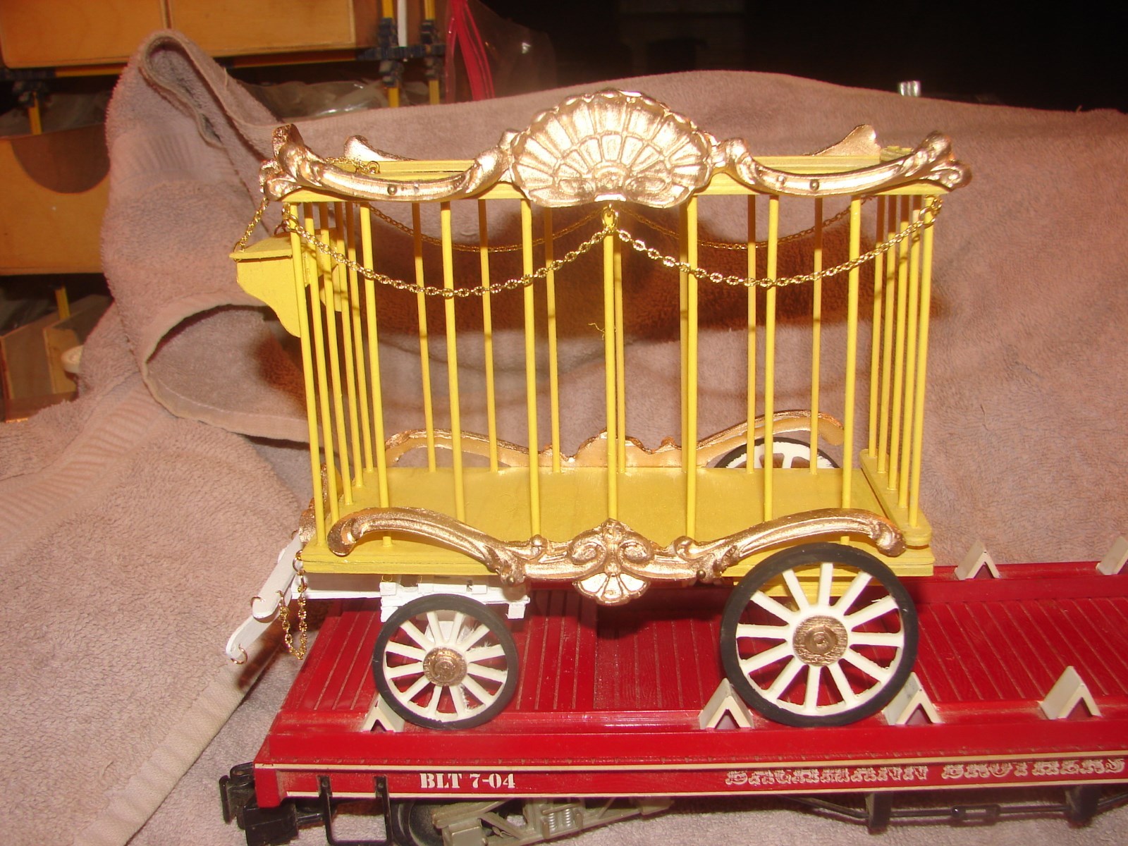 CIRCUS CIRCUS WAGON HANDCRAFTED NEW G SCALE FITS G SCALE, LGB, USA, BACHMANN