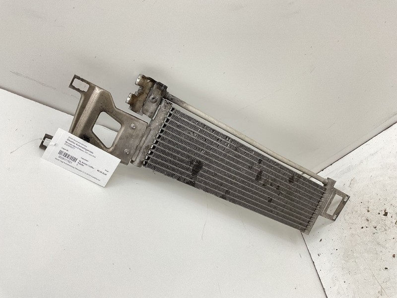 Refroiddiseur D'Huile Automatique Mit Halter 2125002200 Mercedes-Benz E 220 T