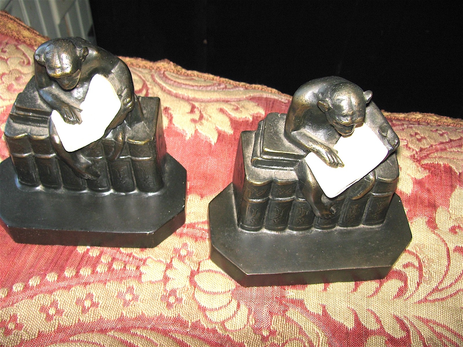 Rare Antique Pair Bookends: MONKEYS READING IVORINE BOOK   J.B. Hirsch.. 1932 VG