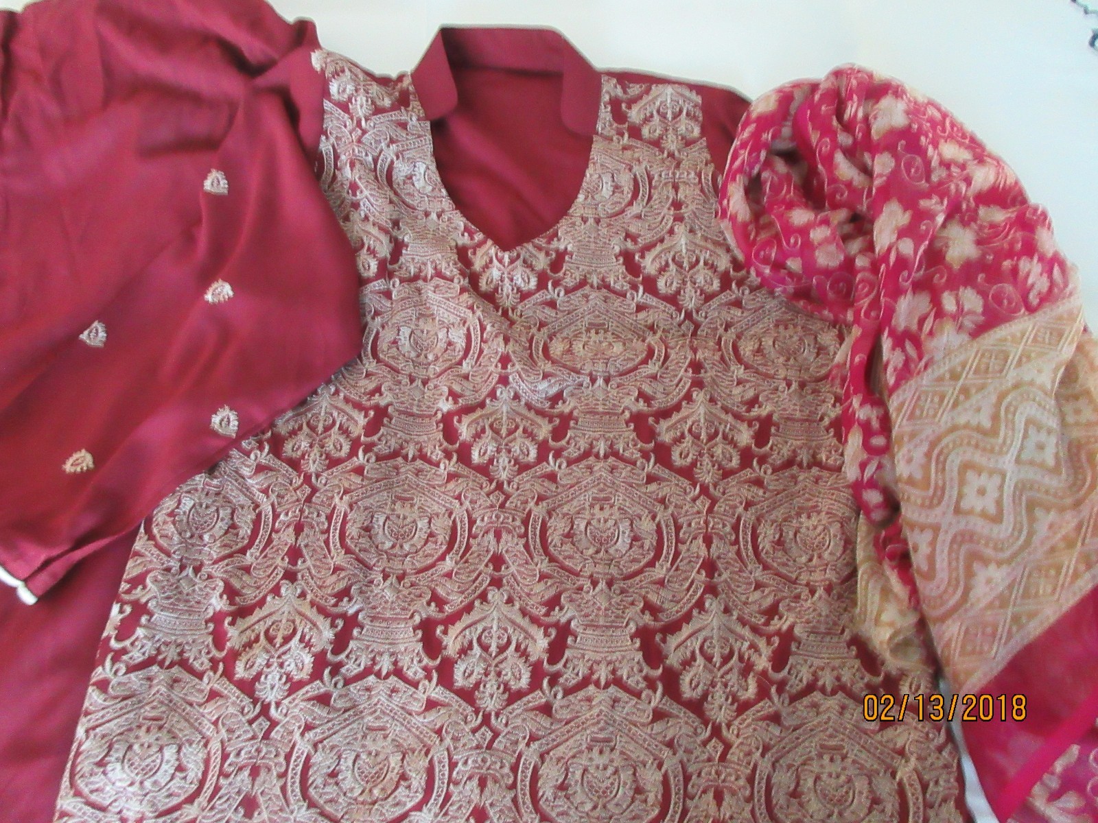 brandnew  xL 3 piece stiched maroon linnin kameez dup salwar  with embriodery on
