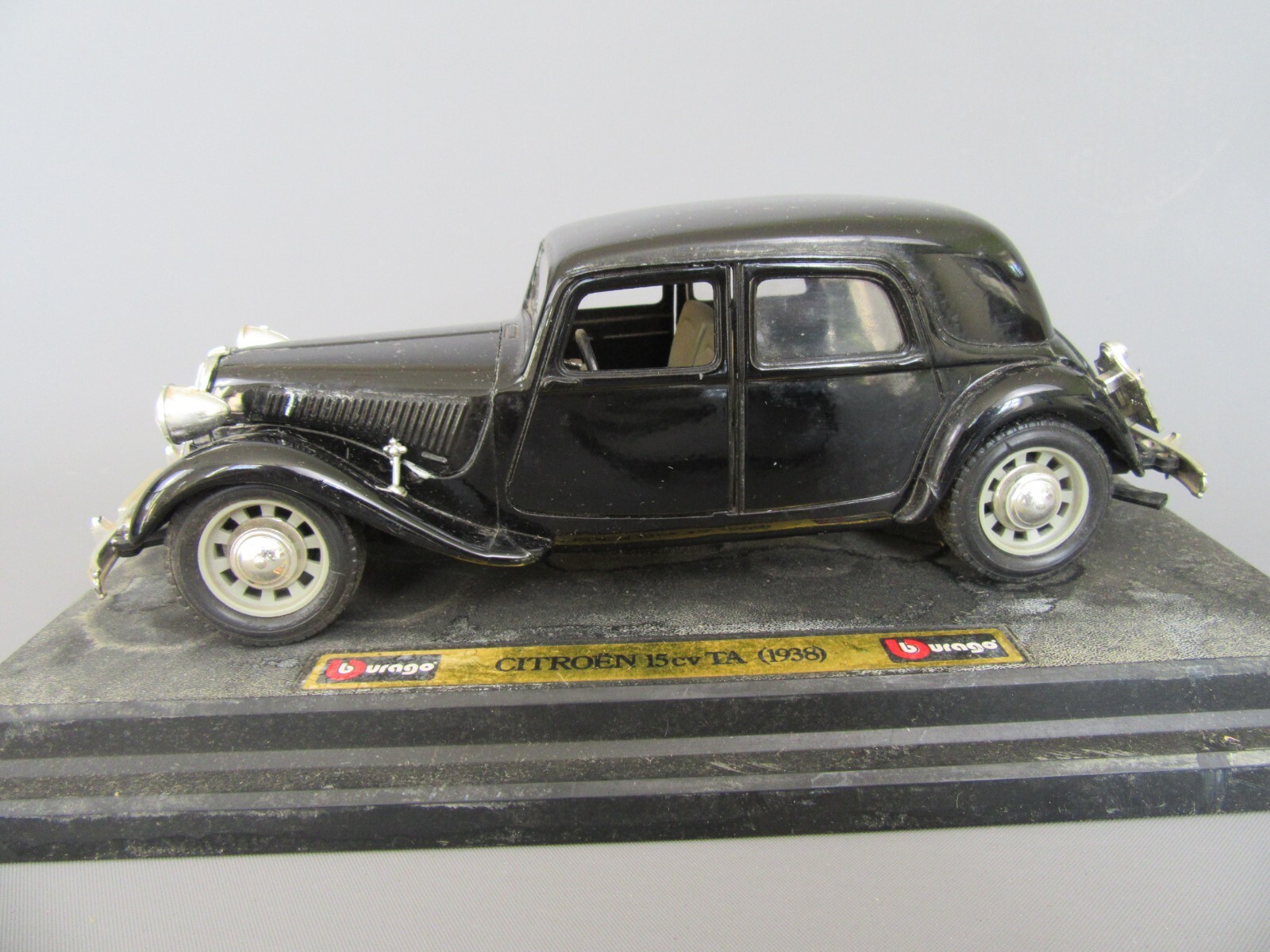 Bburago Citroën 15cv TA (1938) 1:24(黒) Bburago 1/24 1938 Citreon 15 CV Ta Black Classic Car | eBay