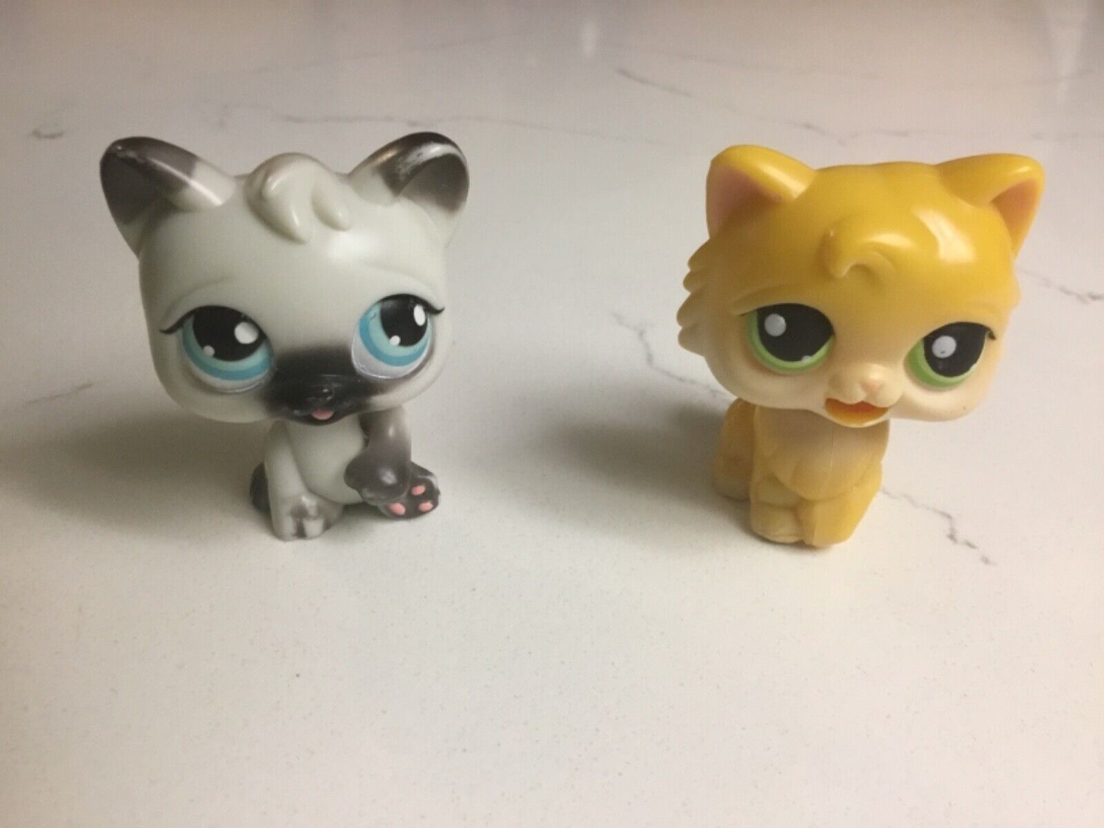 Two LPS Littlest Pet Shop First Gen. Cat SHC First Edition Two LPS Littlest Pet Shop First Gen. Cat SHC First Edition