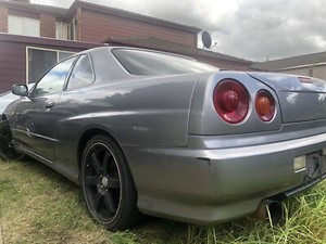 Nissan skyline r34 coupe