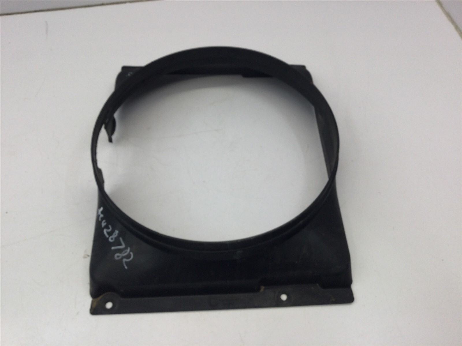 John Deere 997 ZERO TURN RADIATOR FAN SHROUD TCU28782