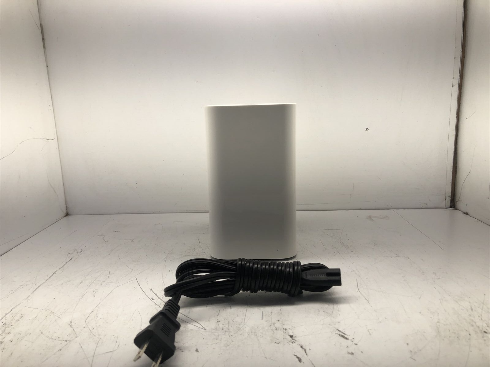 Apple A1470 Airport Extreme Time Capsule 2TB w/ Power Cord Apple A1470 Airport Extreme Time Capsule 2TB w/ Power Cord
