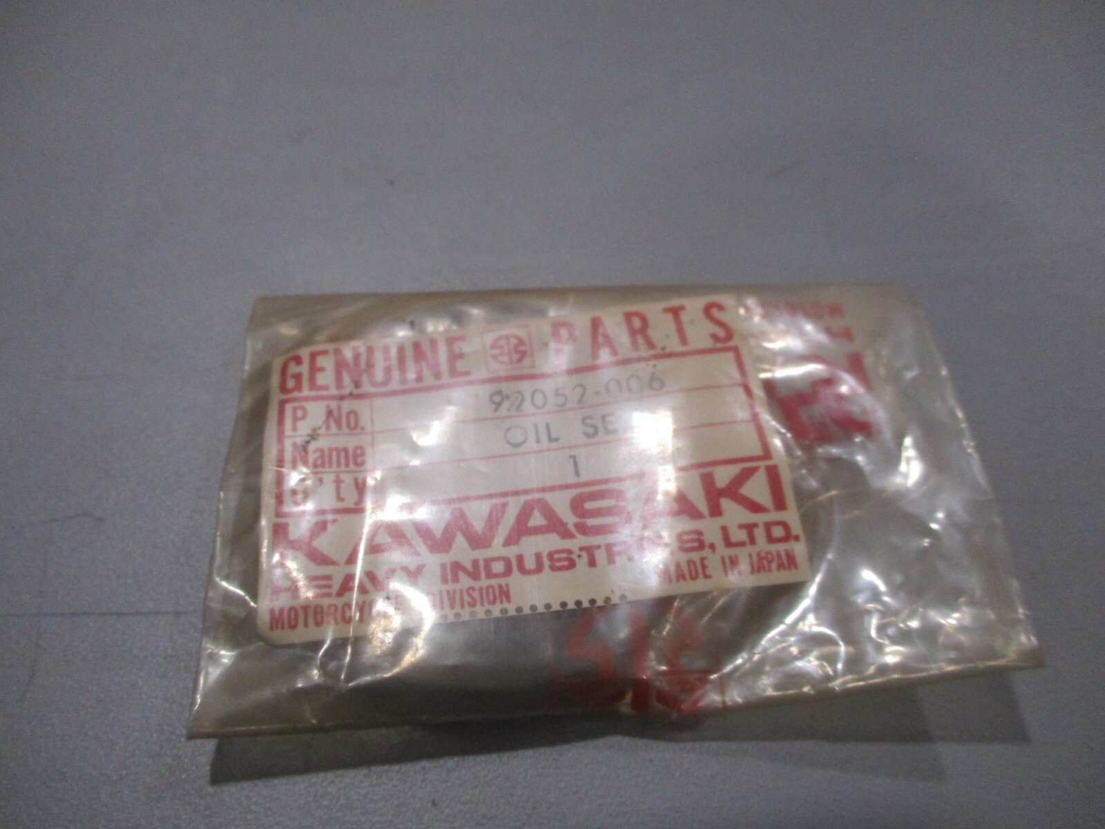 NOS Kawasaki OEM Oil Seal 1990-2000 ZX600 1991-1992 ZR750