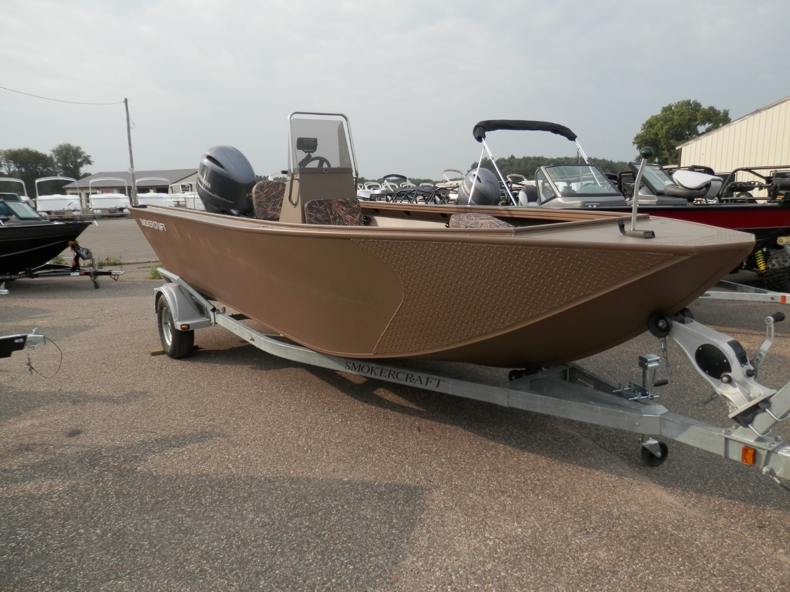 New Smoker Craft Pro Sportsman 2072 Center Console boat/ Yamaha 150 HP/ Trailer