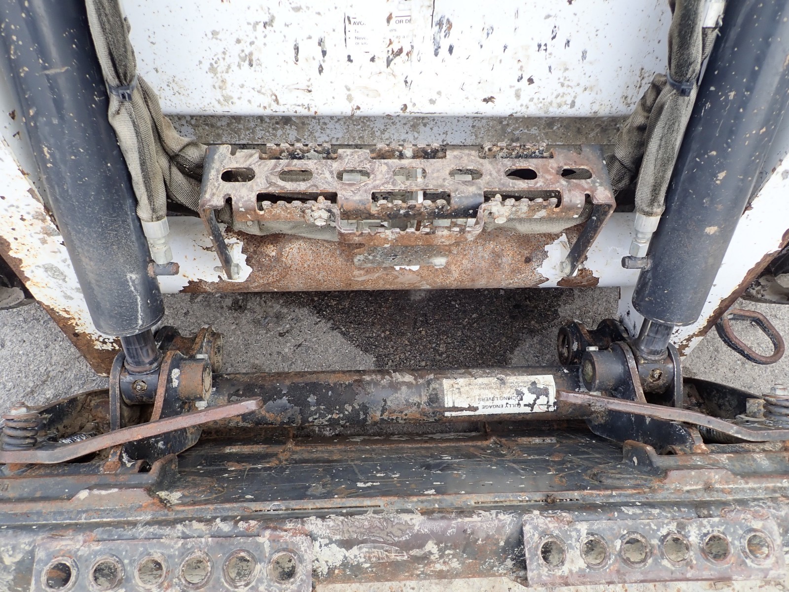 2013 BOBCAT S570 SKID STEER, OROPS, AUX HYDRAULICS, KEYLESS, 61 HP KUBOTA DIESEL