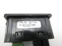 VW Passat 3G 14-19 TFSI 1,8 131KW Aux Adapter USB VW Passat 3G 14-19 11.04.2016 5G0035222 gebraucht Vorschau 3