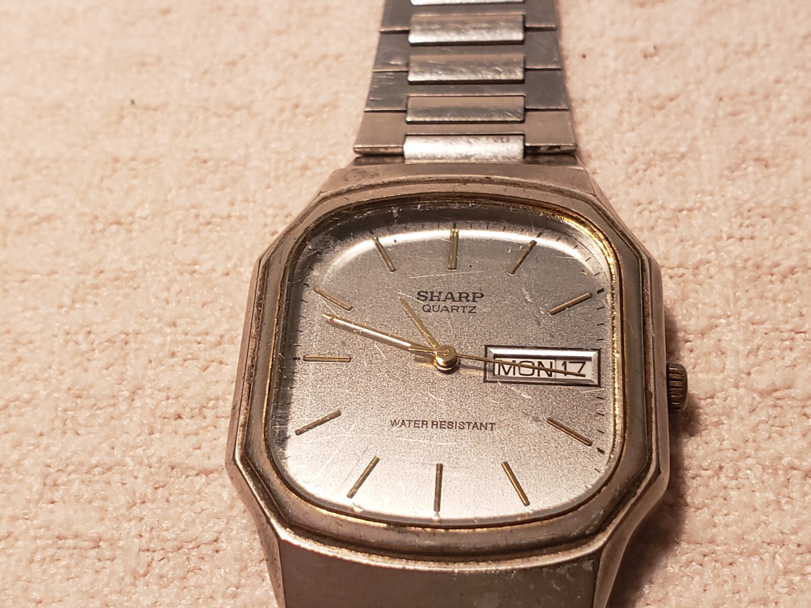 ウッチー Sharp Quartz Water Resistant UCC 377 Watch | eBay
