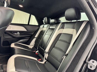 image 13 of interior