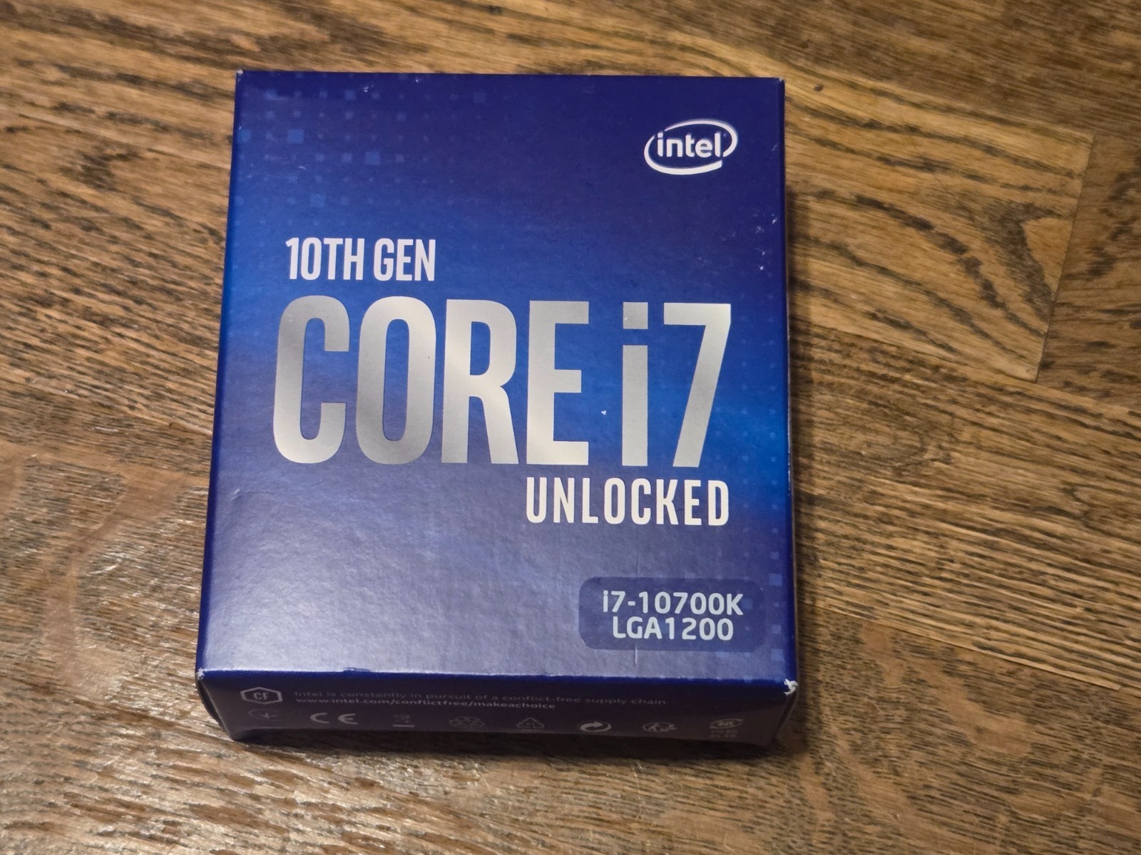 CPU Intel Core i7-10700K Amazon.com: Intel Core i7-10700K Desktop Processor 8 Cores