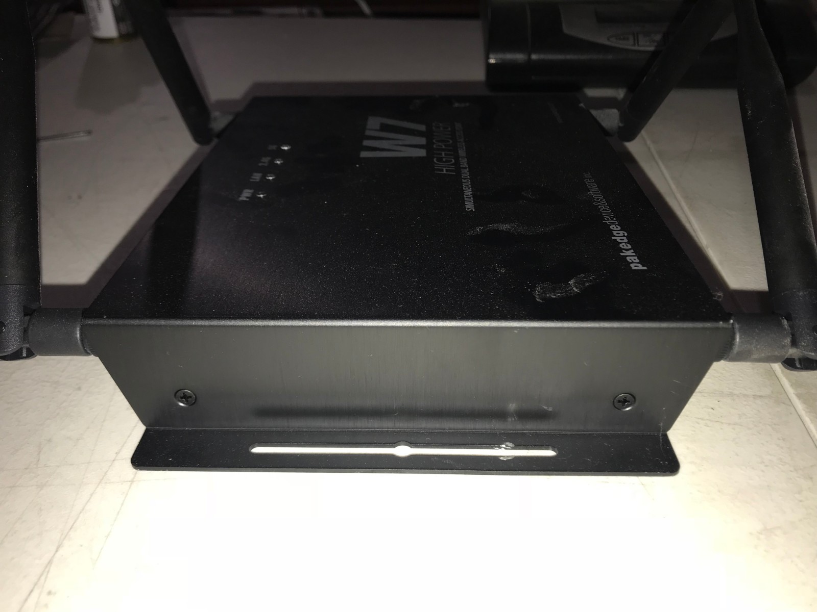 Pakedge W7 High Power Dual Band Wireless Access 802.11 WiFi A B G N