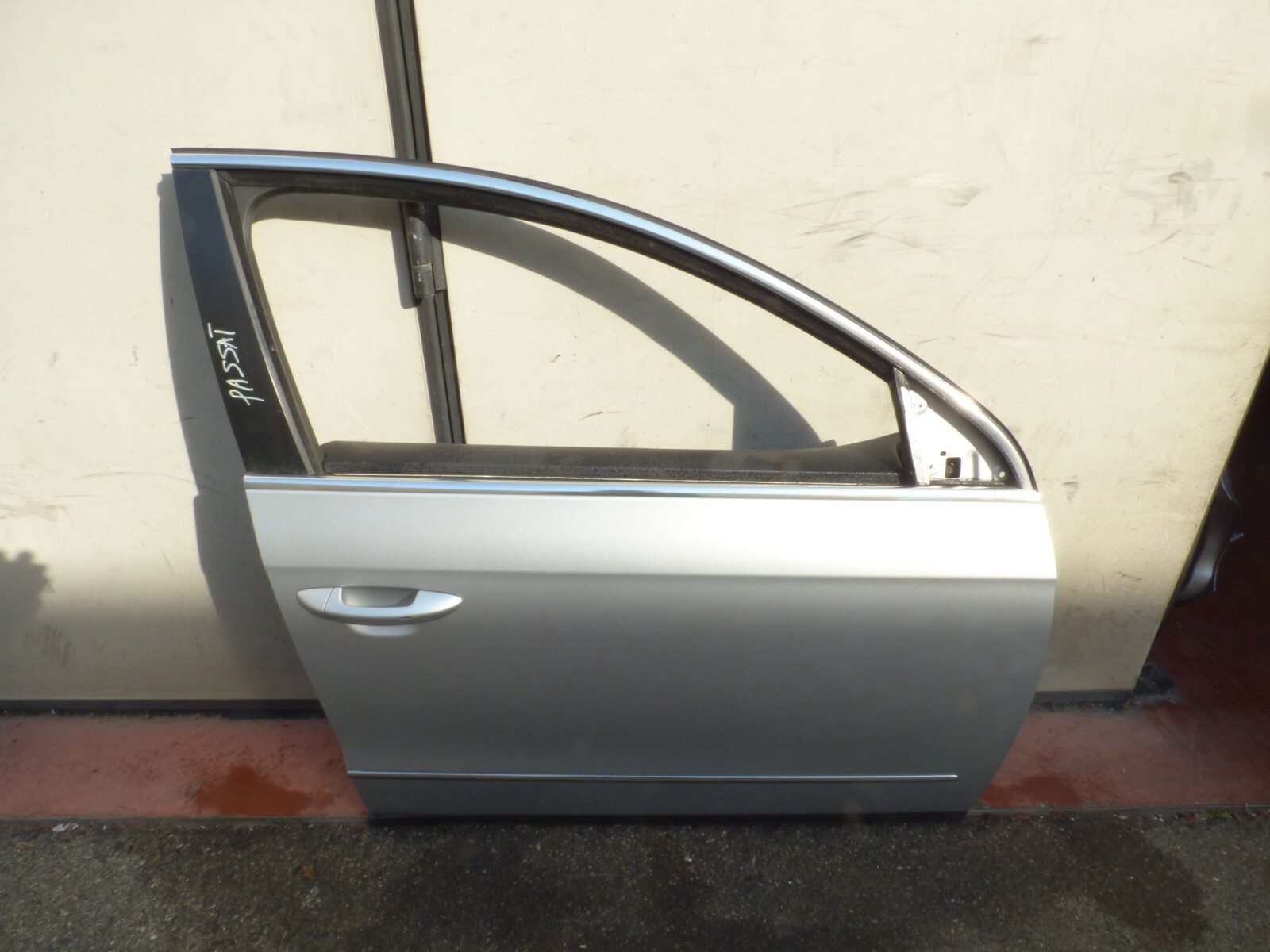 Porta anteriore destra VOLKSWAGEN PASSAT SW 2009