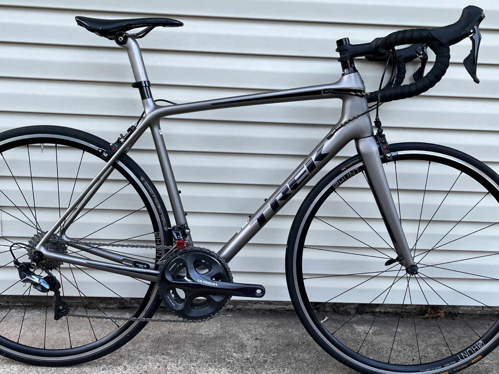 Trek domane sl6 2017. Trek domane sl5. Шоссейный велосипед trek lexa sl. Трек гравийный велосипед. Trek emonda sl4.