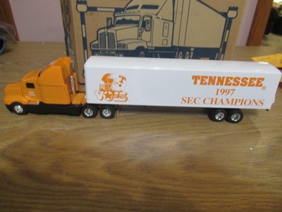 TENNESSEE VOLUNTEERS DIE CAST  1:64 SCALE 1997 SEC CHAMPIONS NIB LE MINT!!!