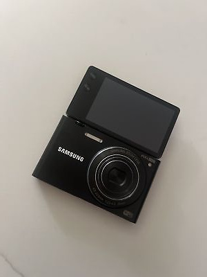 SAMSUNG MV900F Digital Camera 16.3MP Wi-Fi with Battery SD