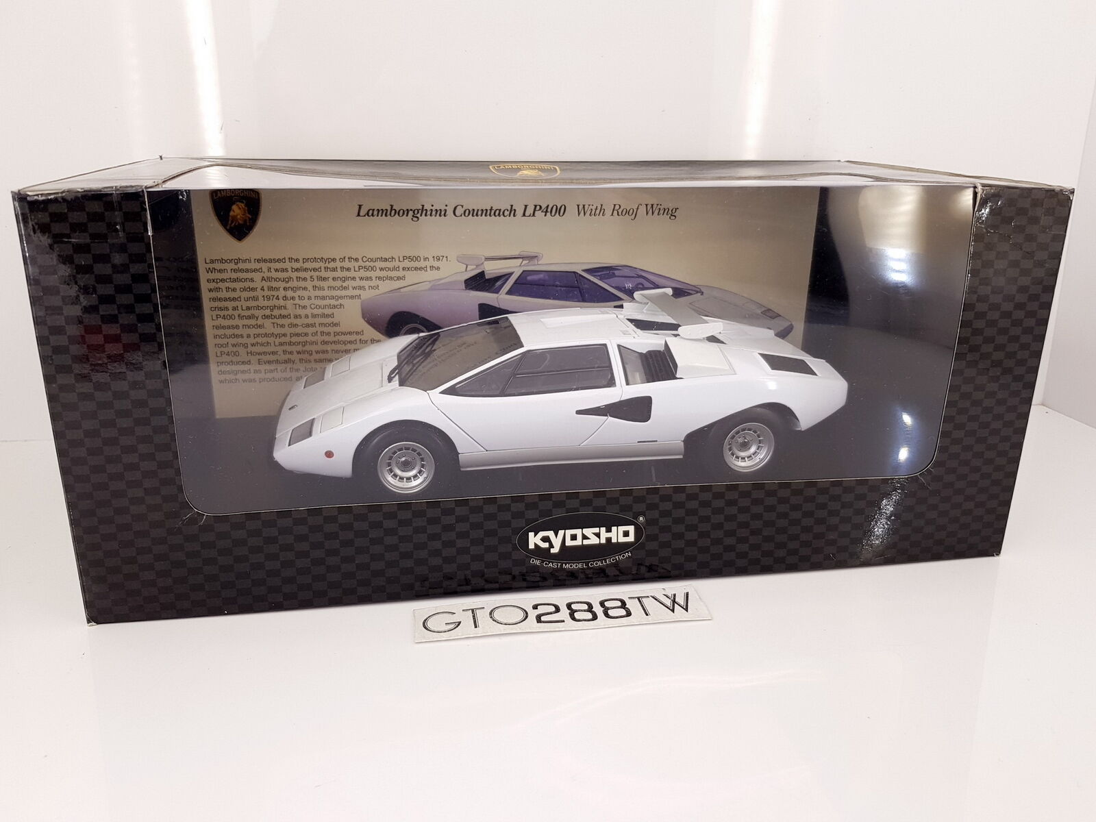 Kyosho 1:18 scale Lamborghini Countach LP400(White/with Roof Kyosho 1:18 scale Lamborghini Countach LP400(White/with Roof