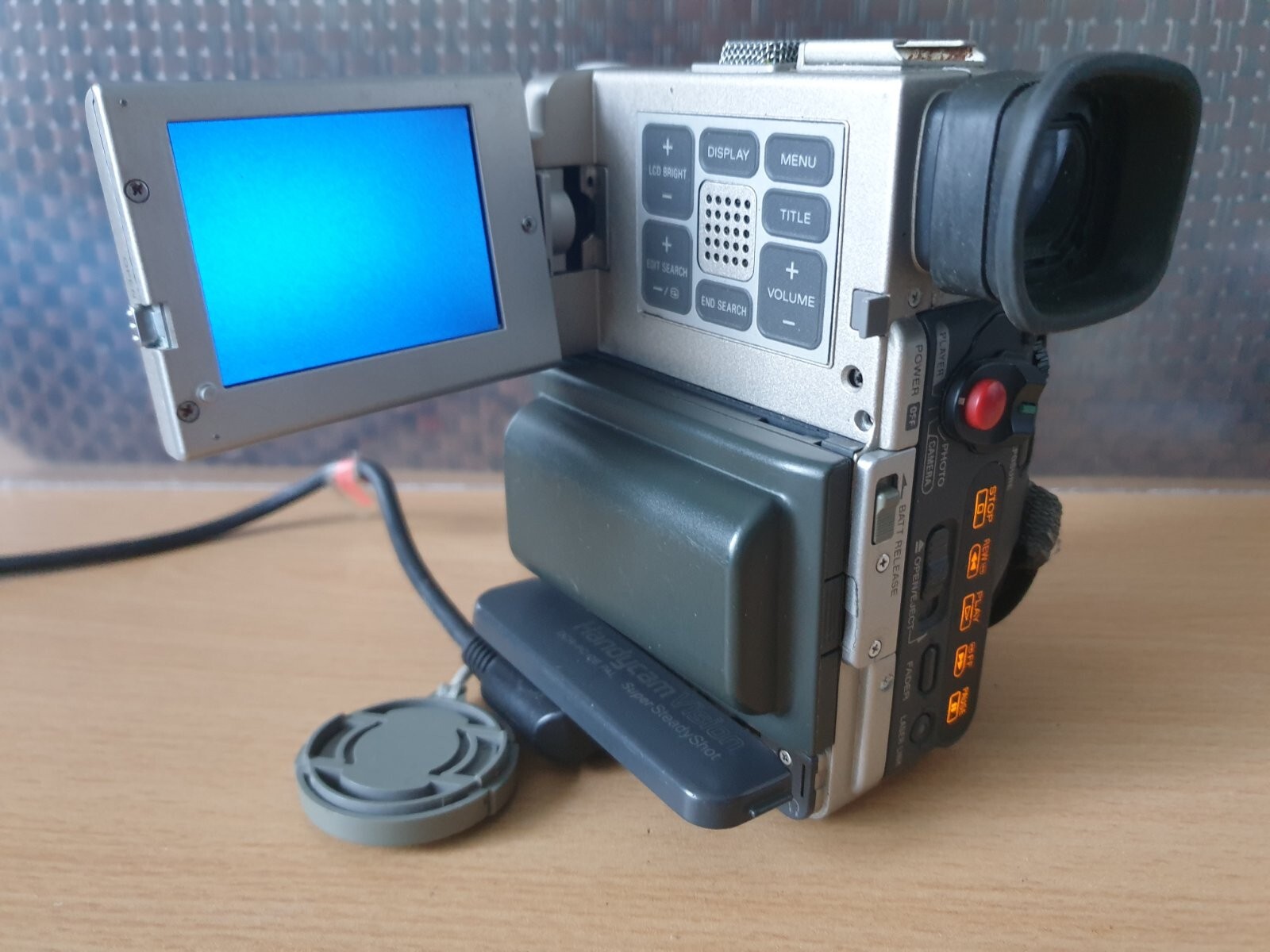 動作品★SONY　DCR PC10 MiniDv ビデオカメラ 716 動作品☆SONY DCR PC10 MiniDv ビデオカメラ 716 Sony DCR-PC10