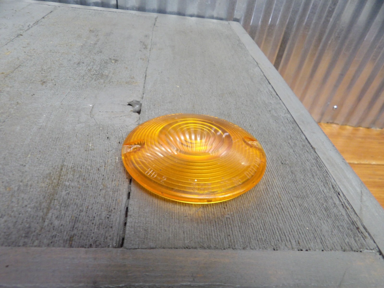 アンバーキャット BASS CAT ILLUMINATED LOGO HANDRAIL AMBER 16 3/4